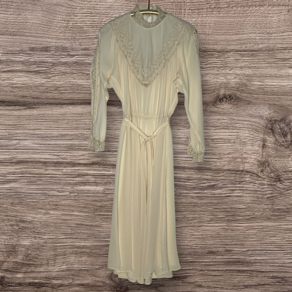 Timeless Grace: Denise Fashions Vintage Cream Lace Dress